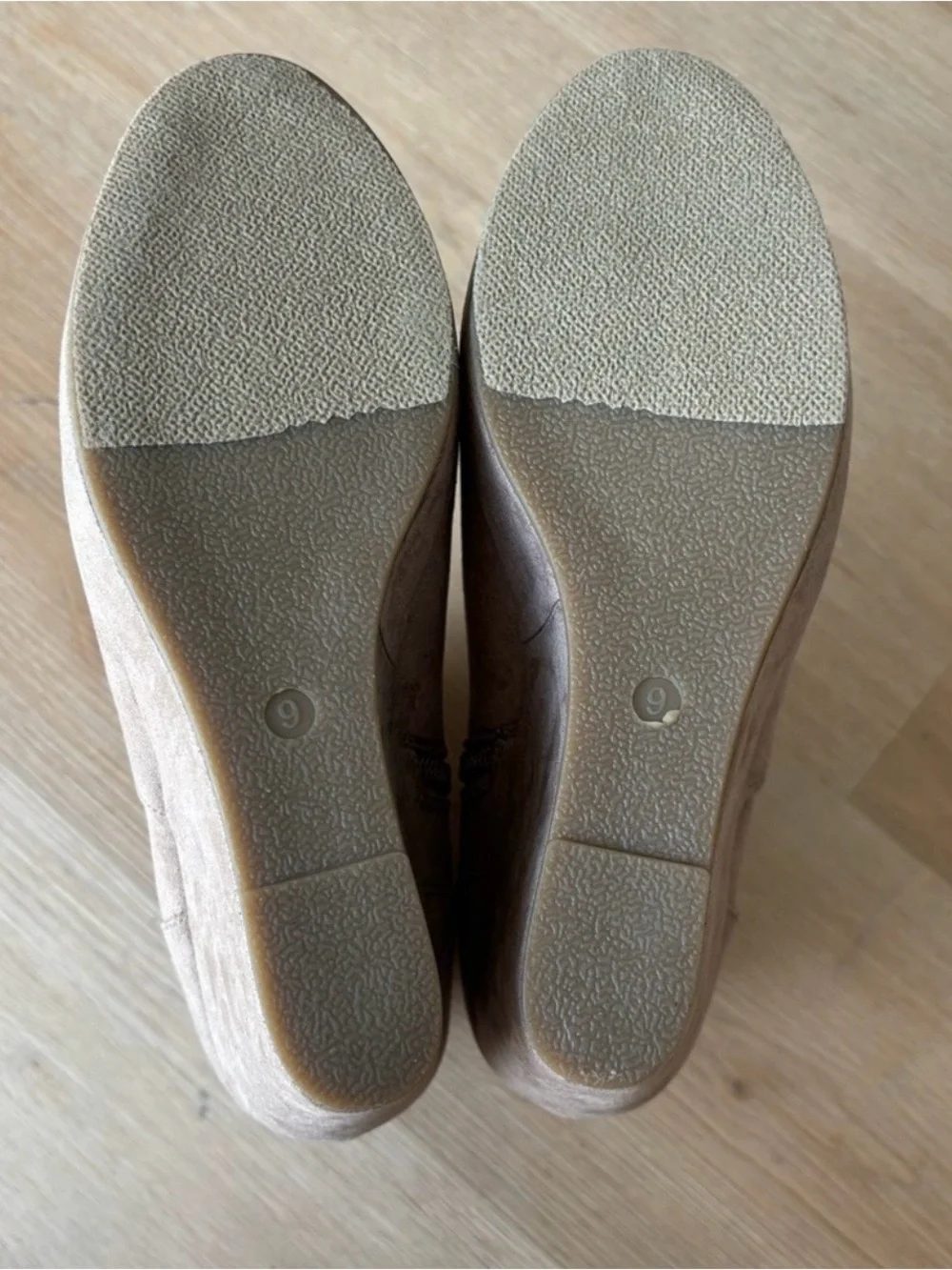 🔴 Stylish Taupe Braided Wedge Ankle Boots- 9